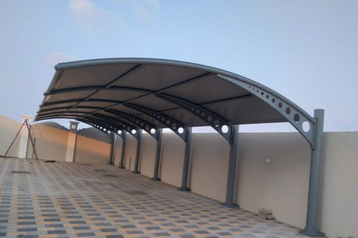 مظلات و سواتر الانشاء